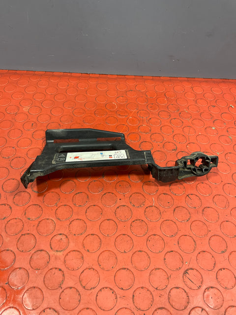 Citroen Berlingo/Peugeot Partner/Vauxhall Combo/Toyota Proace City ECU BRACKET 2019-2024 P/N 9808674780