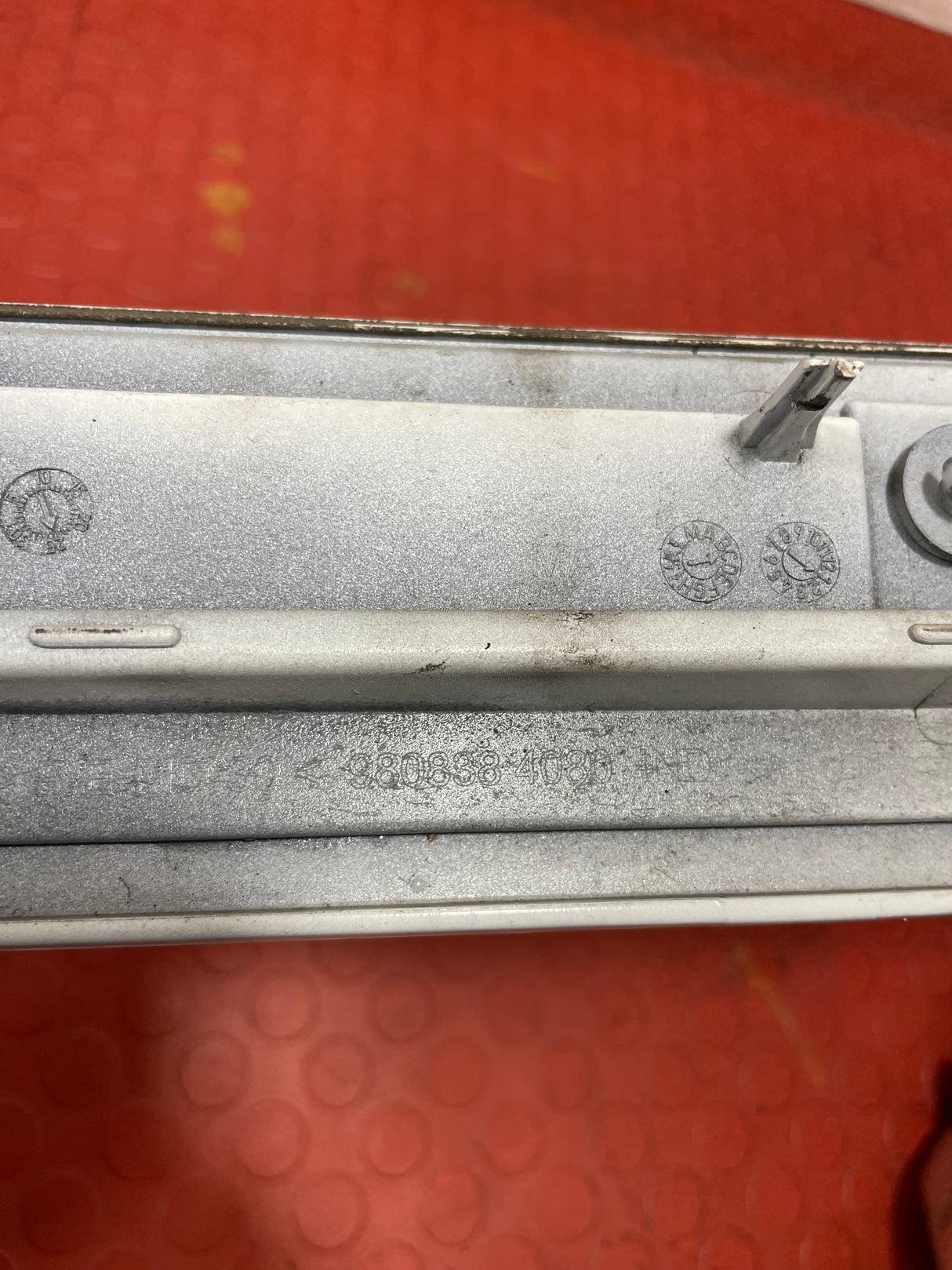 Citroen Dispatch/ Peugeot Expert/Vauxhall Vivaro/Toyota Proace SLIDING DOOR RAIL TRIM Passenger's Side (White) 2016-2024 P/N 9808384080 - 1