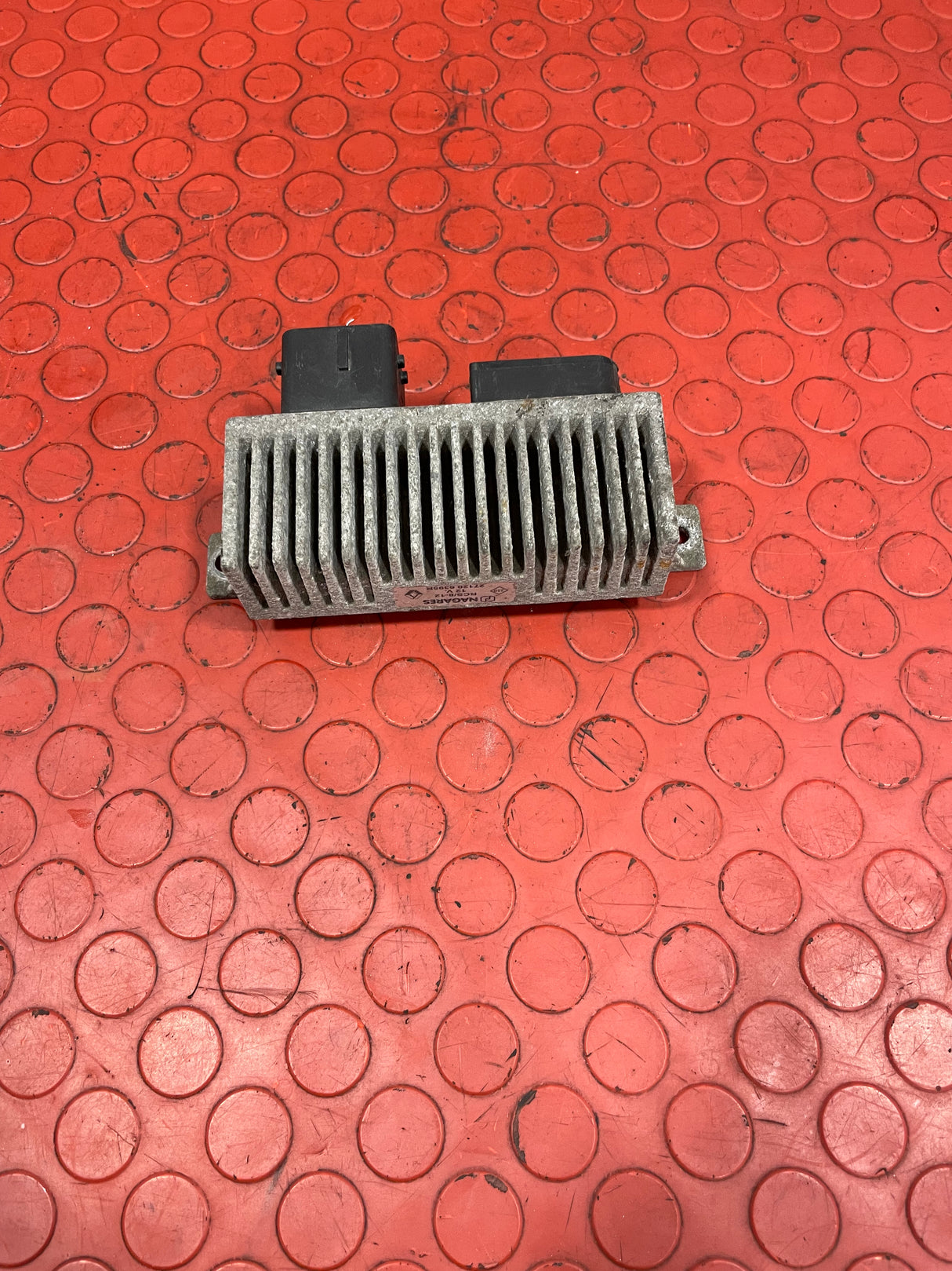 Renault Trafic/Vauxhall Vivaro/Nissan NV300 GLOW PLUG RELAY 2014-2019 P/N 271206395R