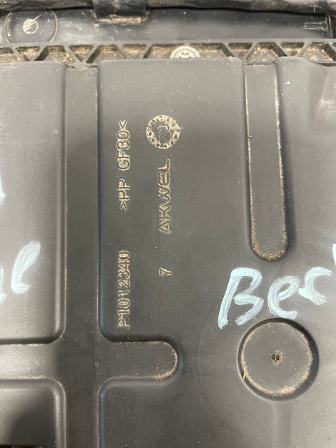 Citroen Berlingo Peugeot Partner Toyota Proace Vauxhall Combo ADBLUE TANK AND PUMP  2019-2024 P/N 9817601880