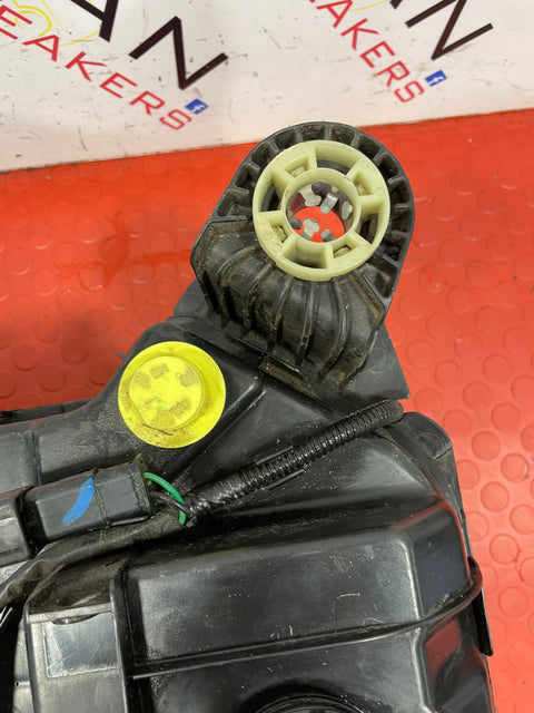 Citroen Berlingo Peugeot Partner Toyota Proace Vauxhall Combo ADBLUE TANK AND PUMP  2019-2024 P/N 9817601880