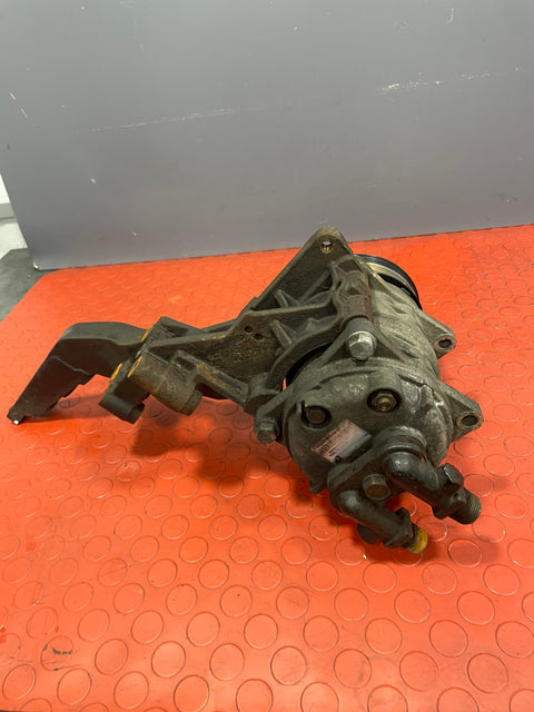 Mercedes Sprinter AIR CONDITIONING COMPRESSOR/AC PUMP W/ BRACKET 2014 P/N 03930013