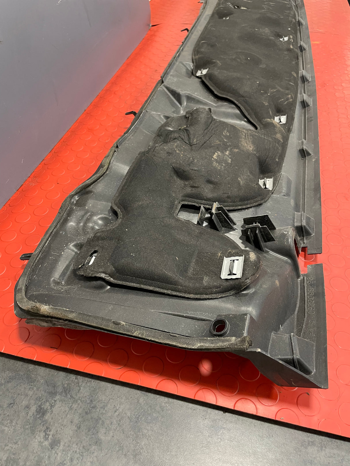 Peugeot Partner/Citroen Berlingo/Vauxhall Combo/Toyota Proace City WINDSCREEN SCUTTLE PANEL TRIM 2019-2024 P/N 9816602280