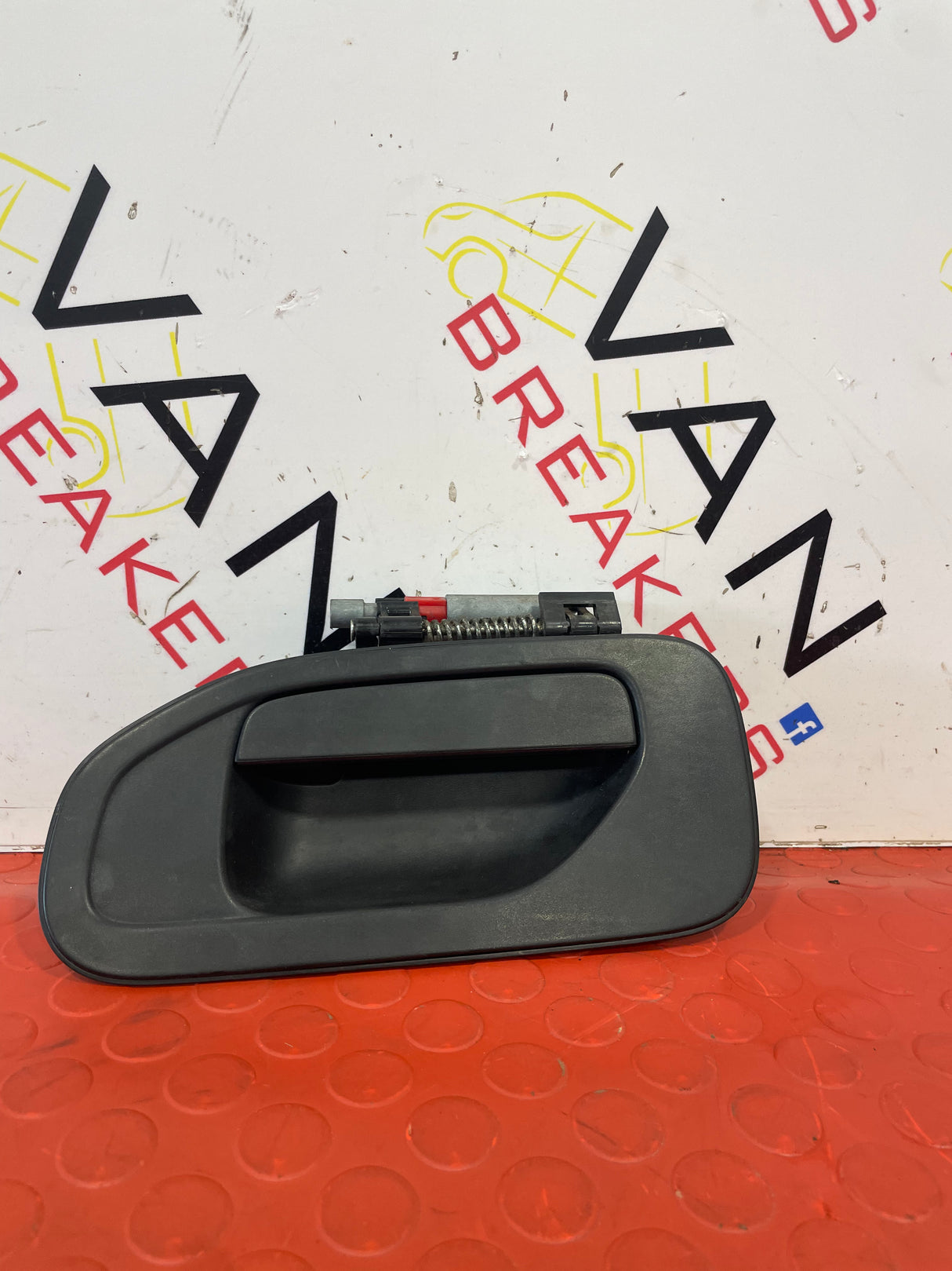 Nissan NV 200 PASSENGER DOOR HANDLE OUTER 2009-2016 P/N 80607JX01A