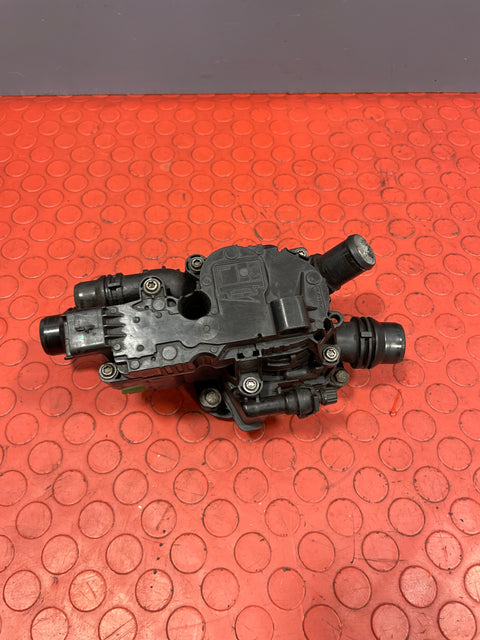 Vauxhall Vivaro/Peugeot Expert/Citroen Berlingo/Dispatch/Toyota Proace/Fiat Scudo THERMOSTAT HOUSING 1.6 BlueHDi 8V 2016-2024 P/N 9803549480
