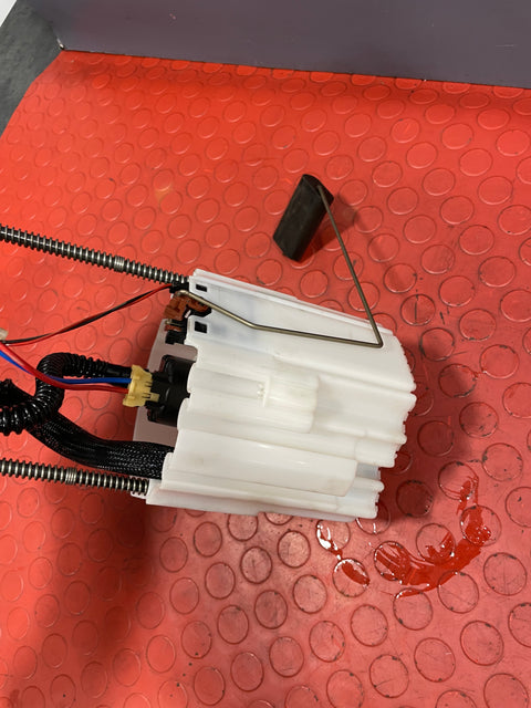 Saic Maxus Deliver 9 FUEL TANK SENDING UNIT RWD 2020-On P/N C00075208