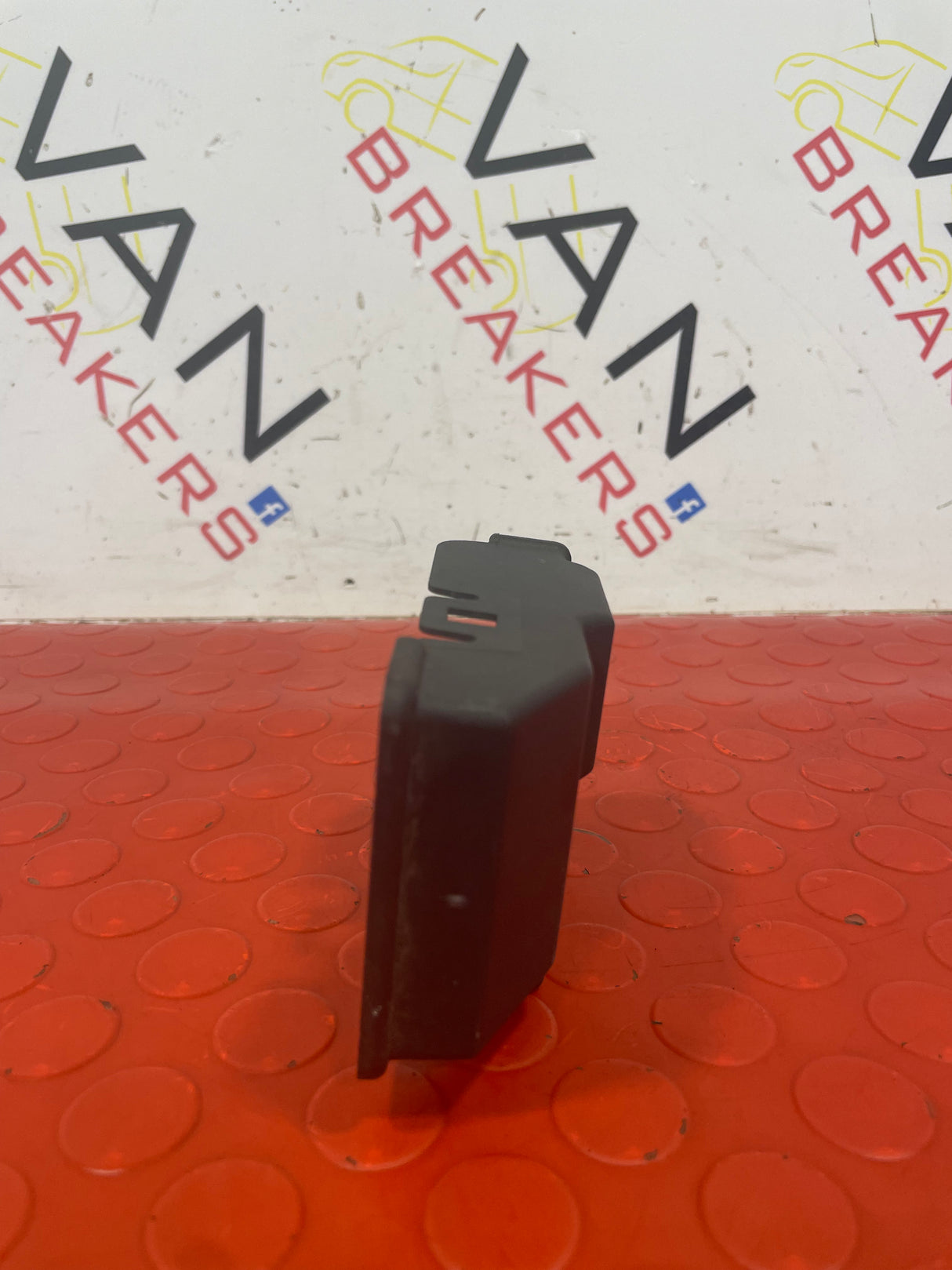Peugeot Partner/Citroen Berlingoi 1.6 HDi HEATER BLOWER FAN RESISTOR COVER 2008-2013 P/N 9664966580
