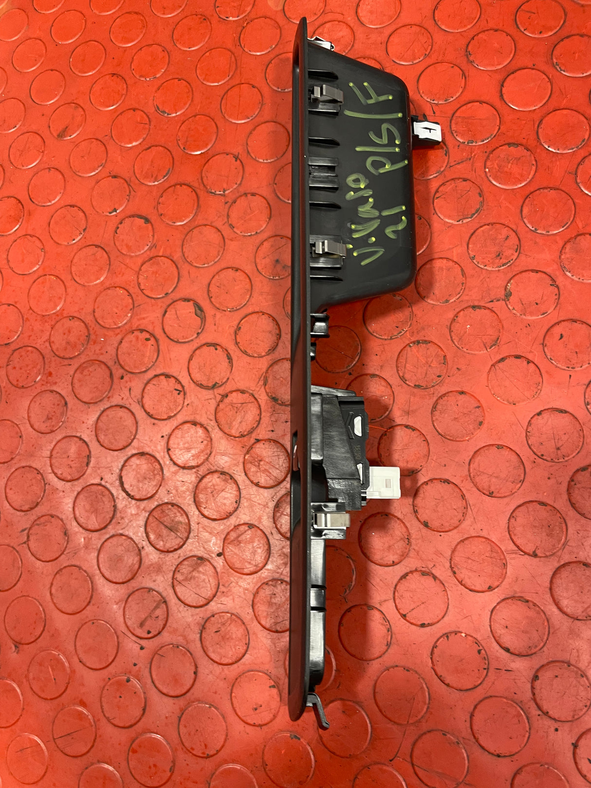 Vauxhall Vivaro/Citroen Dispatch/Peugeot Expert/Toyota Proace/Fiat Scudo PASSENGER'S SIDE WINDOW CONTROL SWITCH 2016-2024 P/N 98144409ZD