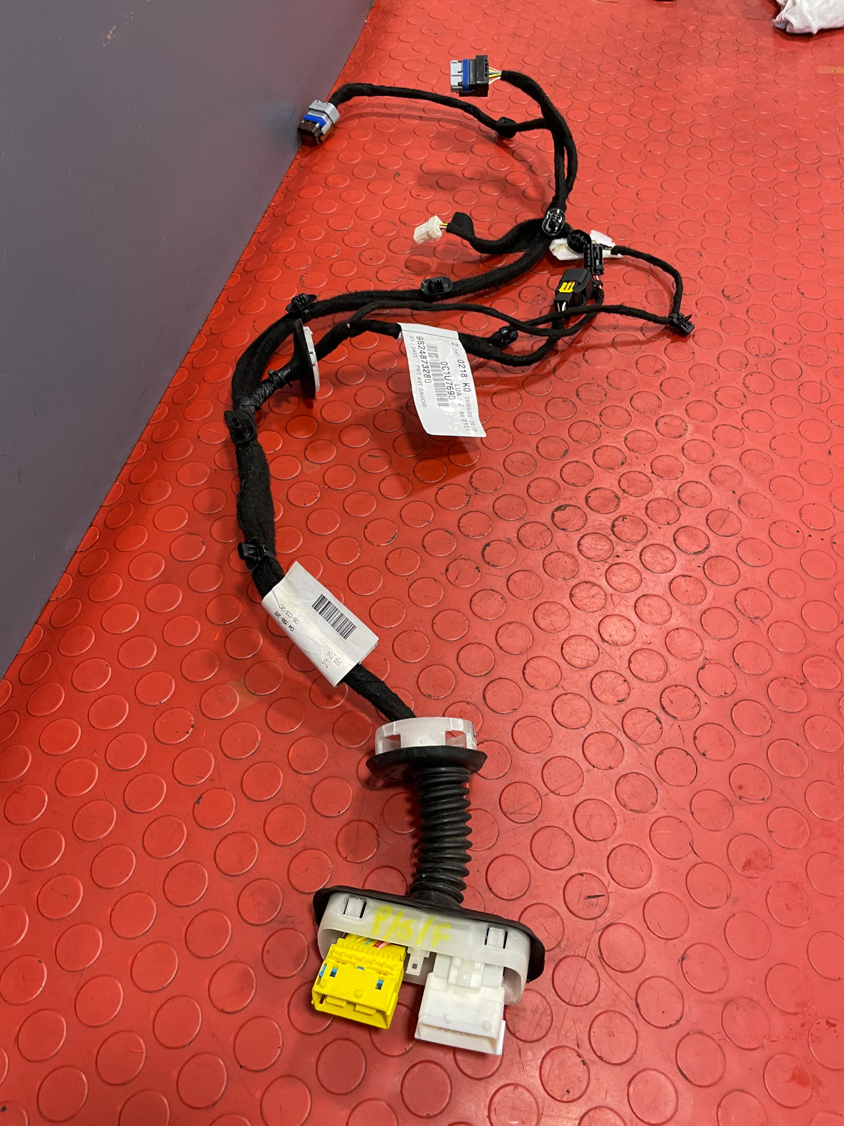 Citroen Dispatch/ Peugeot Expert/Vauxhall Vivaro/Toyota Proace/Fiat Scudo DOOR WIRING LOOM/DOOR HARNESS Front Passenger's Side 2016-2024 P/N 9824873280