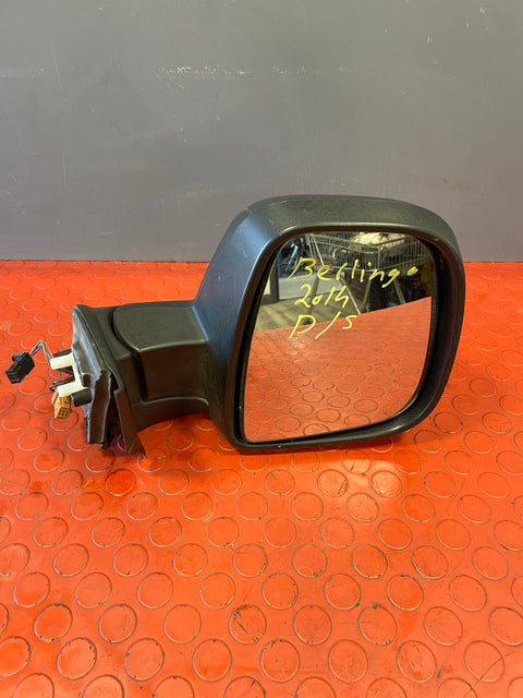 Citroen Berlingo/Peugeot Partner DRIVER'S SIDE WING MIRROR (SMALL MARKS) 2013-2018 P/N 232636104 - 9