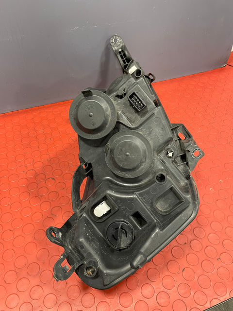 Citroen Dispatch/Peugeot Expert/Toyota Proace HEADLIGHT Passenger's Side N/S 2008-2018 P/N 89902607 - 1