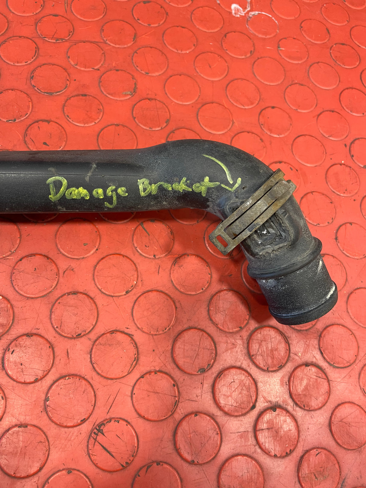 Ford Transit RADIATOR LOWER HOSE RUBBER & PLASTIC PIPE MK8 (Broken Screw Bracket) P/N GK218D033BD