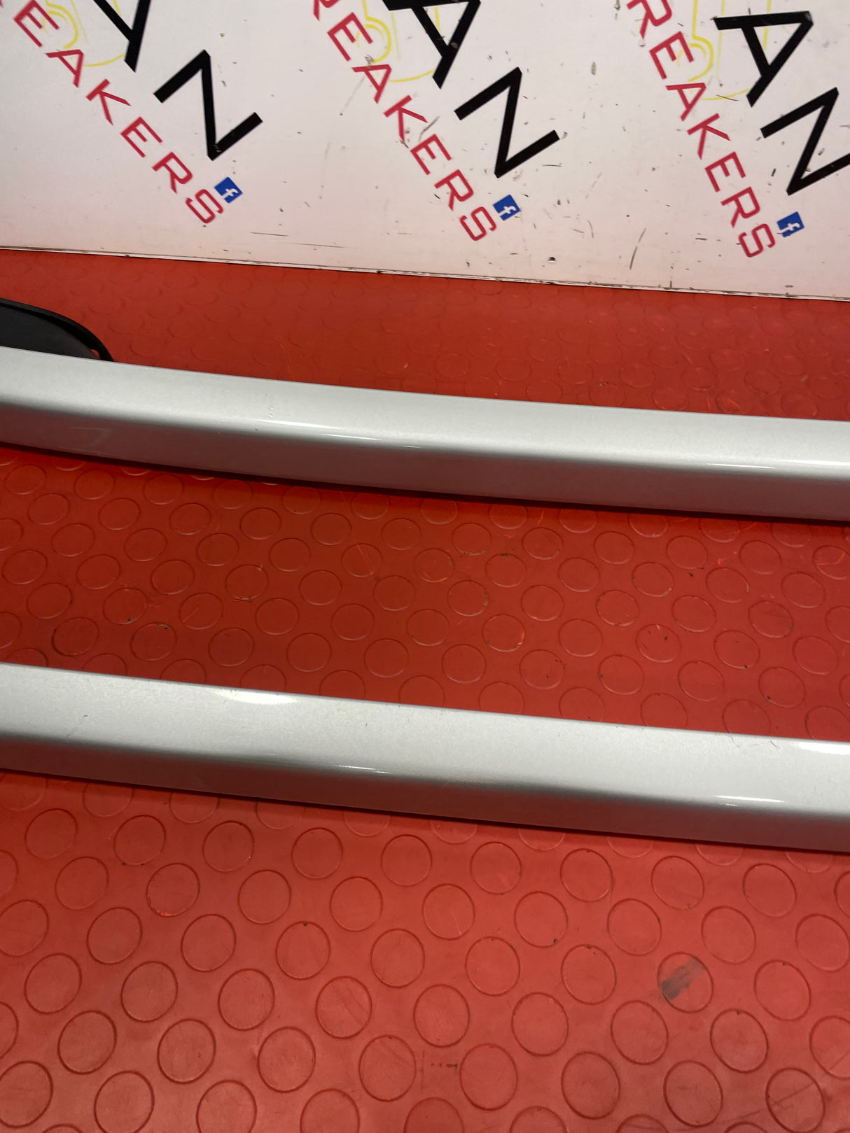 Nissan Navara D23 Mk3 Double Cab ROOF BAR RAILS SLIVER (PAIR) 2015-2021 P/N 731544JG2A