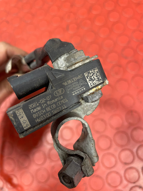 Vauxhall Vivaro/Citroen Dispatch/Peugeot Expert/Toyota Proace/Fiat Scudo NEGATIVE BATTERY TERMINAL w/ CHARGE STATUS MODULE 2016 on P/N 9838238880