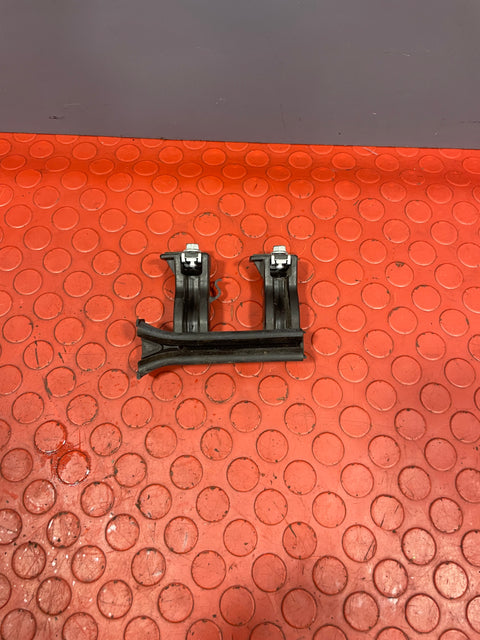 Citroen Berlingo/Peugeot Partner FRONT DOOR GLASS HOLDER RUNNER DRIVER'S SIDE O/S 2008-2018 P/N 9303T0