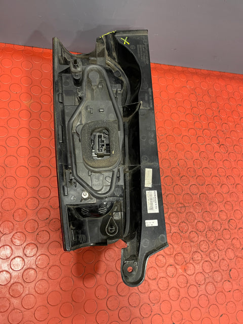 Citroen Berlingo/Peugeot Partner TAILLIGHT (Damage Lower Mounting Point) Passenger's Side 2008-2017 P/N 9680608080 - 1