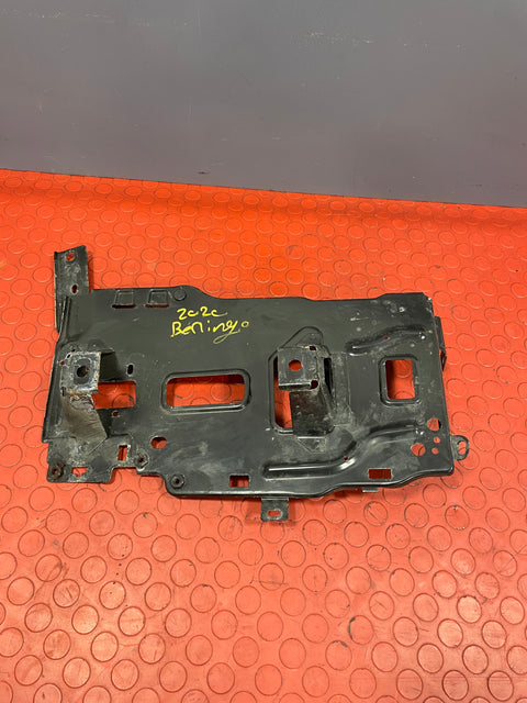 Citroen Dispatch/ Peugeot Expert/ Toyota Proace/ Vauxhall Vivaro BATTERY TRAY  2016-2024 P/N 981528858000 - 1