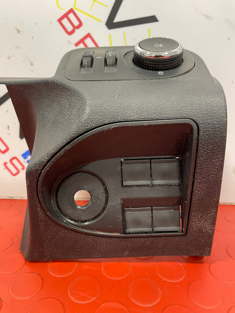 Citroen Berlingo/Peugeot Partner/Vauxhall Combo/Toyota Proace City LIGHT SWITCH AND SURROUND 2019-2024 P/N 9823887977-0 / 9818377077