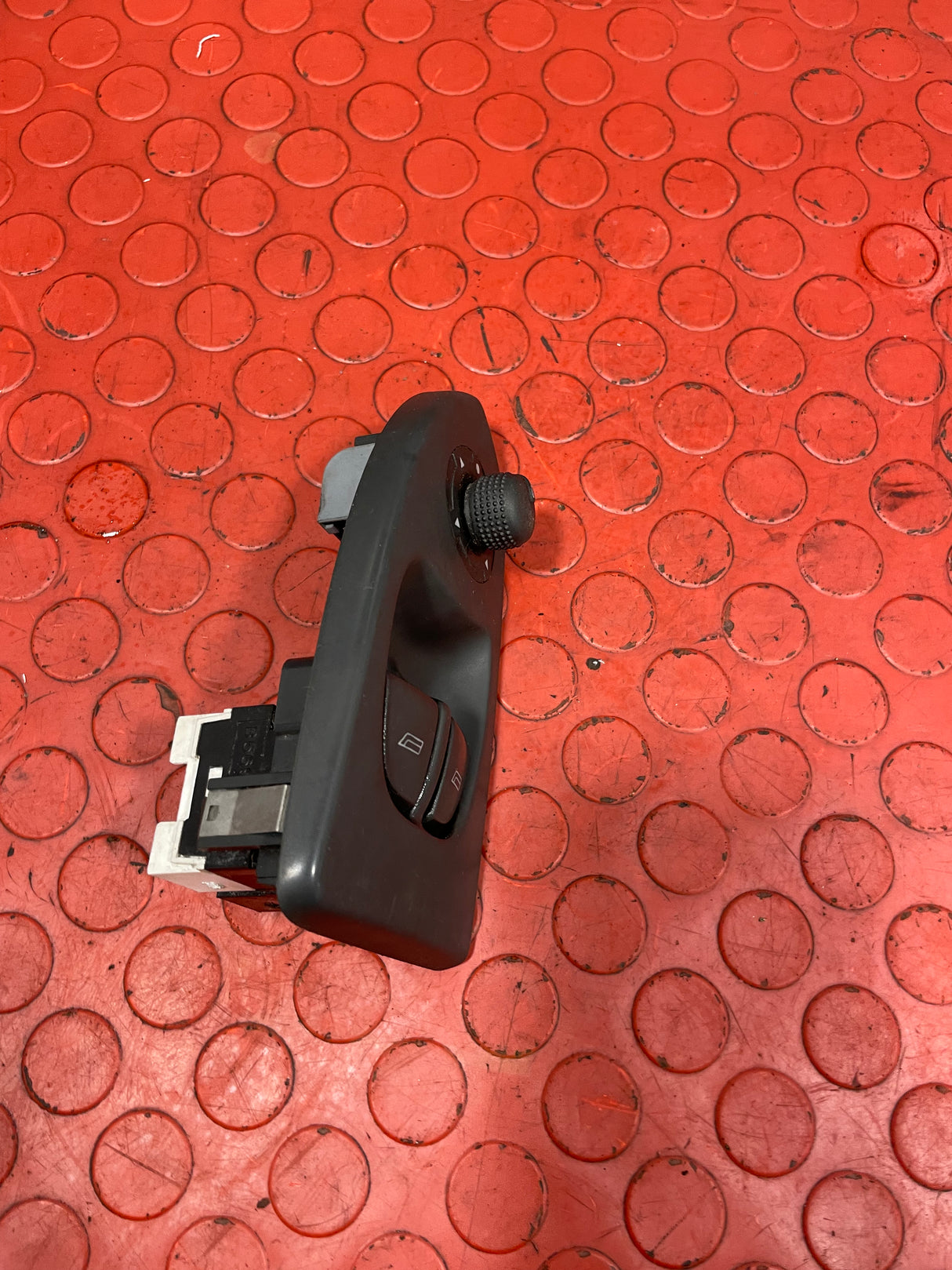 Citroen Relay/Fiat Ducato/Peugeot Boxer WINDOW CONTROL SWITCH Driver's Side 2002-2006 P/N 735335417