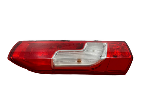 Citroen Relay Peugeot Boxer PASSENGER SIDE TAIL LIGHT 2014-2021 (SMALL CRACK IN LENS PLEASE SEE PICS) P/N 01380673080-c