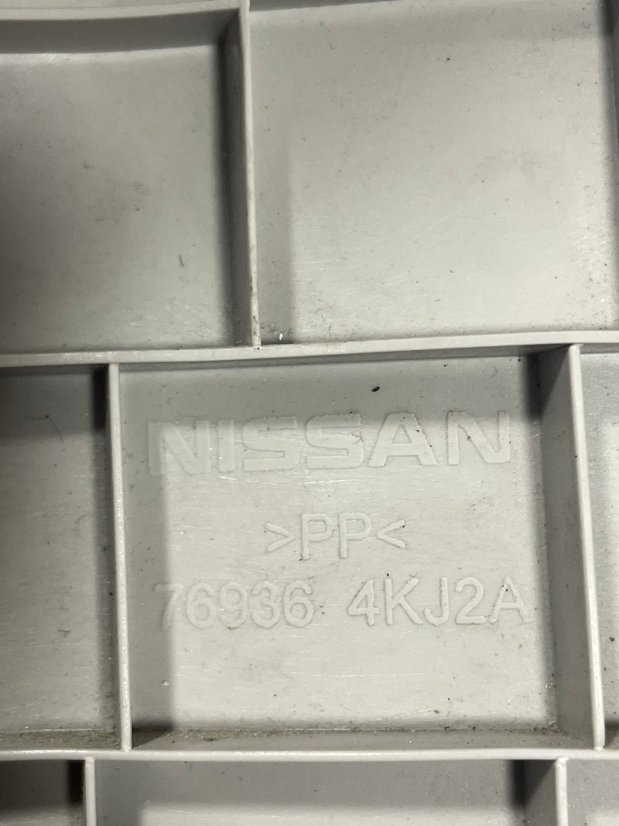 Nissan Navara D/S REAR PILLAR TRIM 2015-2024 P/N 769364KJ2A