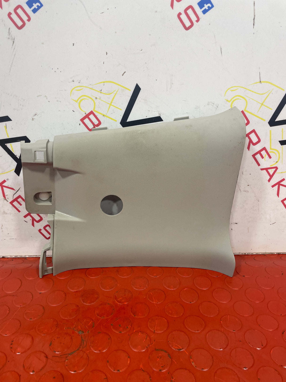 Nissan Navara D/S REAR PILLAR TRIM 2015-2024 P/N 769364KJ2A