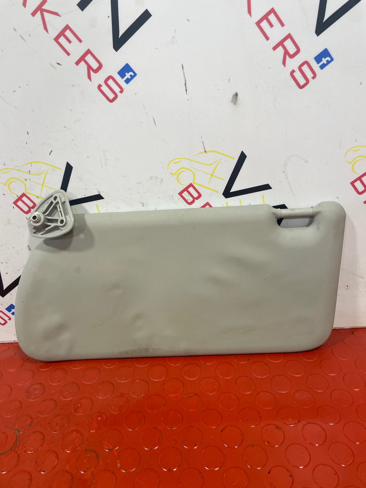 Nissan Navara D/S SUN VISOR 2015-2024 P/N 964005JU0C