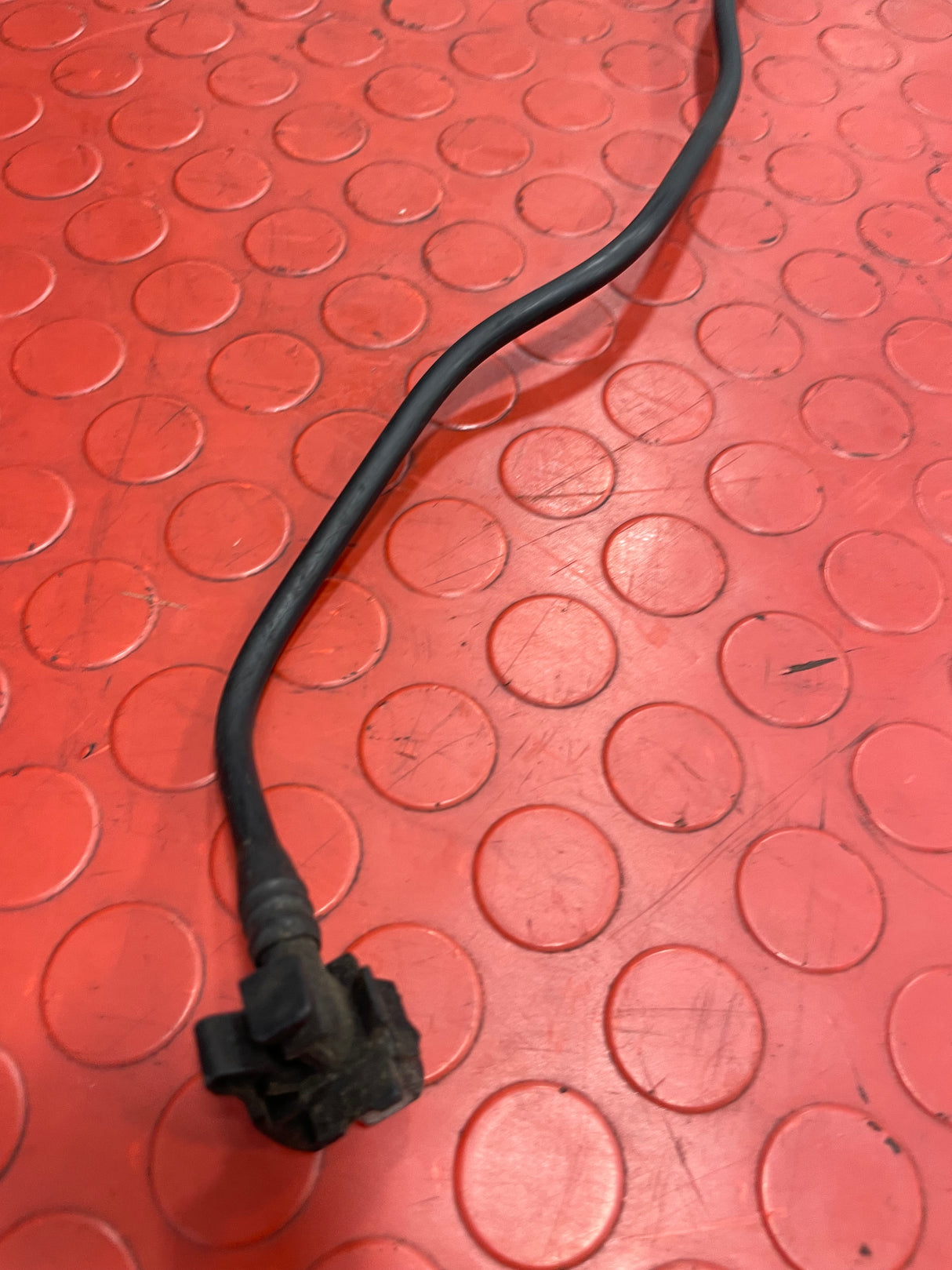 Vauxhall Vivaro/Citroen Dispatch/Peugeot Expert/Toyota Proace/Fiat Scudo EXPANSION BOTTLE PIPE NO. 5 P/N 9818468680