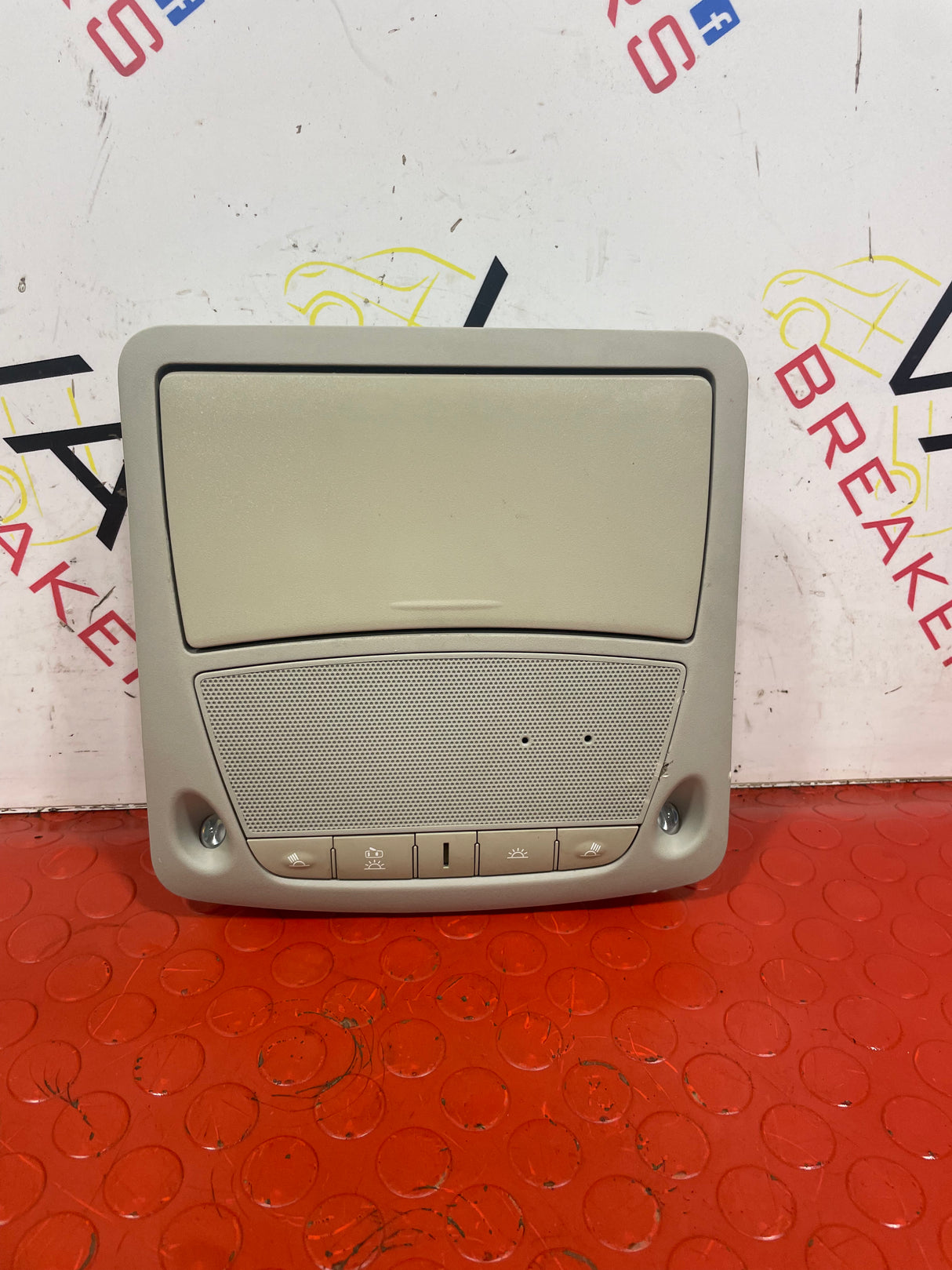 Nissan Navara FRONT INTERIOR ROOF LIGHT 2015-2024 P/N 264305JU7A