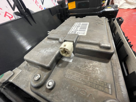 Citroen Dispatch/Peugeot Expert/Vauxhall Vivaro/Toyota Proace  MULTI FUNCTION  RADIO  AUDIO AND SAT NAV DISPLAY WITH SURROUND AND HEAD UNIT 2016-2024 P/N 9831665880 9834032980