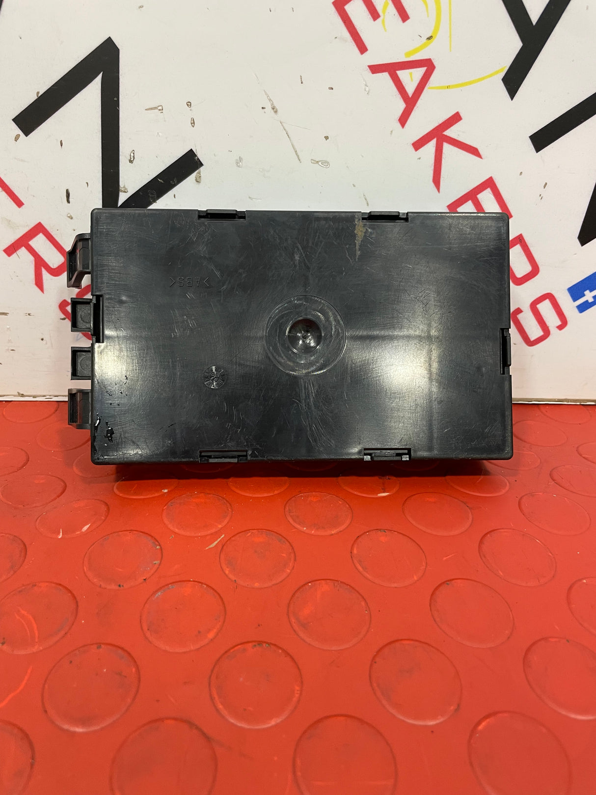 Renault Trafic 1 Vauxhall Vivaro Nissan Primastar (BCM) BODY CONTROL MODULE 2007-2014 P/N P8200530976