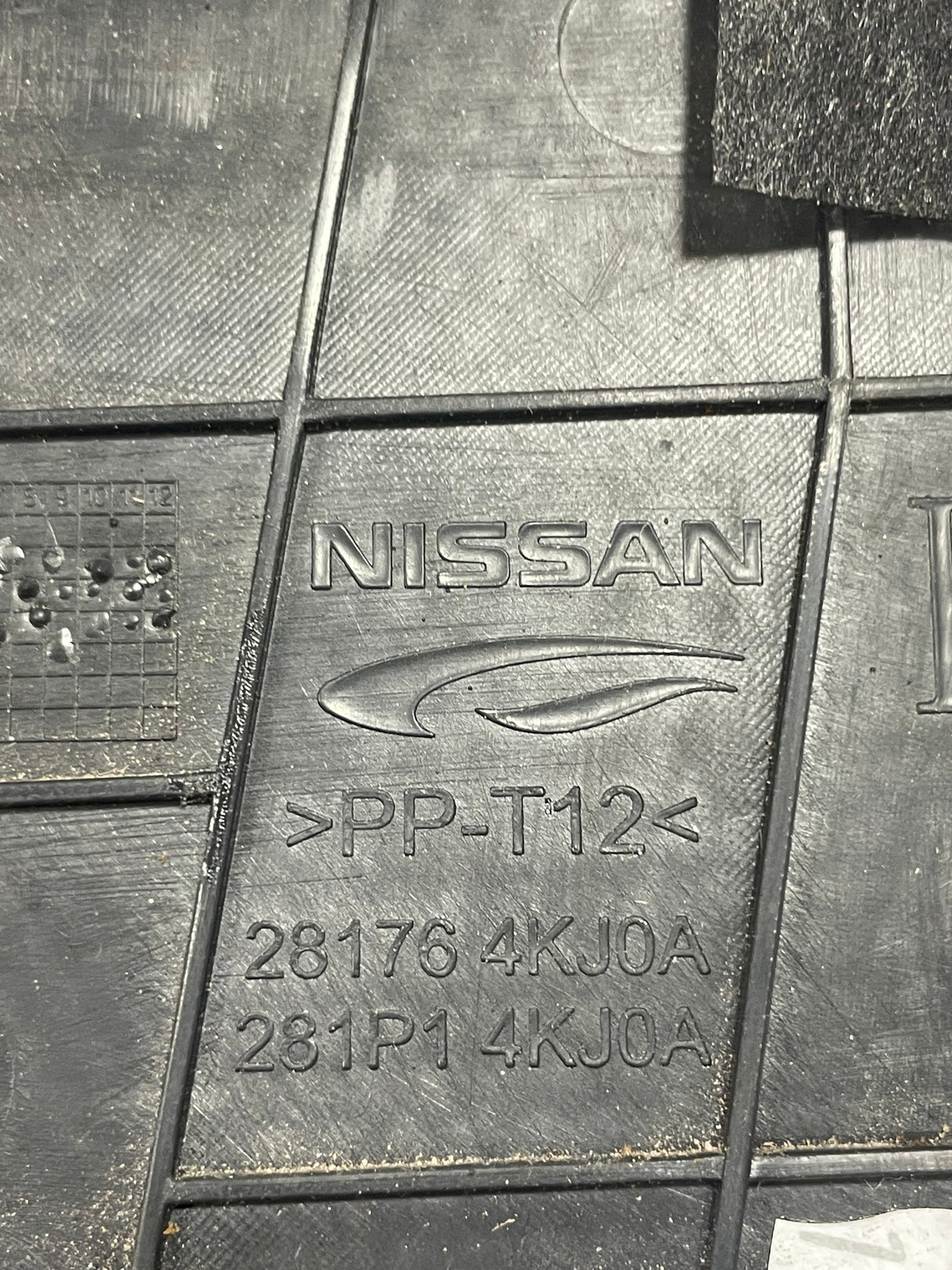 Nissan Navara D/S SIDE SPEAKER COVER 2015-2024 P/N 281764KJ0A