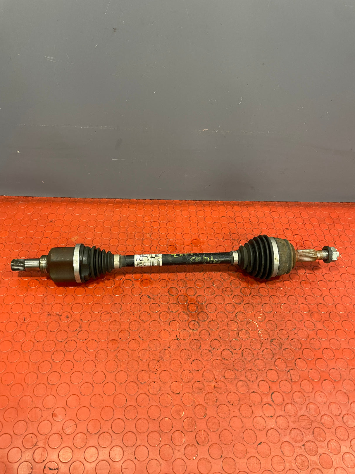 Citroen Berlingo/Peugeot Partner/Vauxhall Combo/Toyota Proace City DRIVESHAFT Passengers Side 1.5 2018-2025 P/N 9820471280 - 1