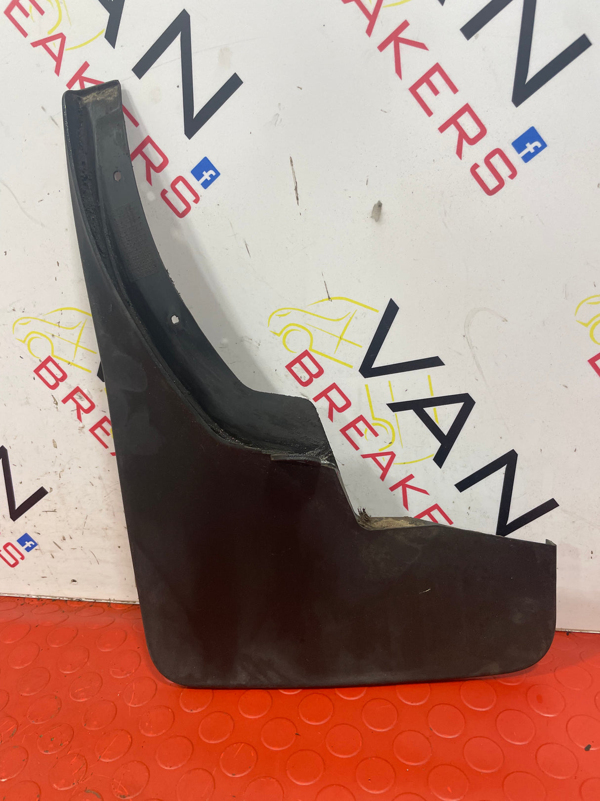 Nissan Navara P/S FRONT MUDFLAP 2015-2024 P/N 638514JB0A