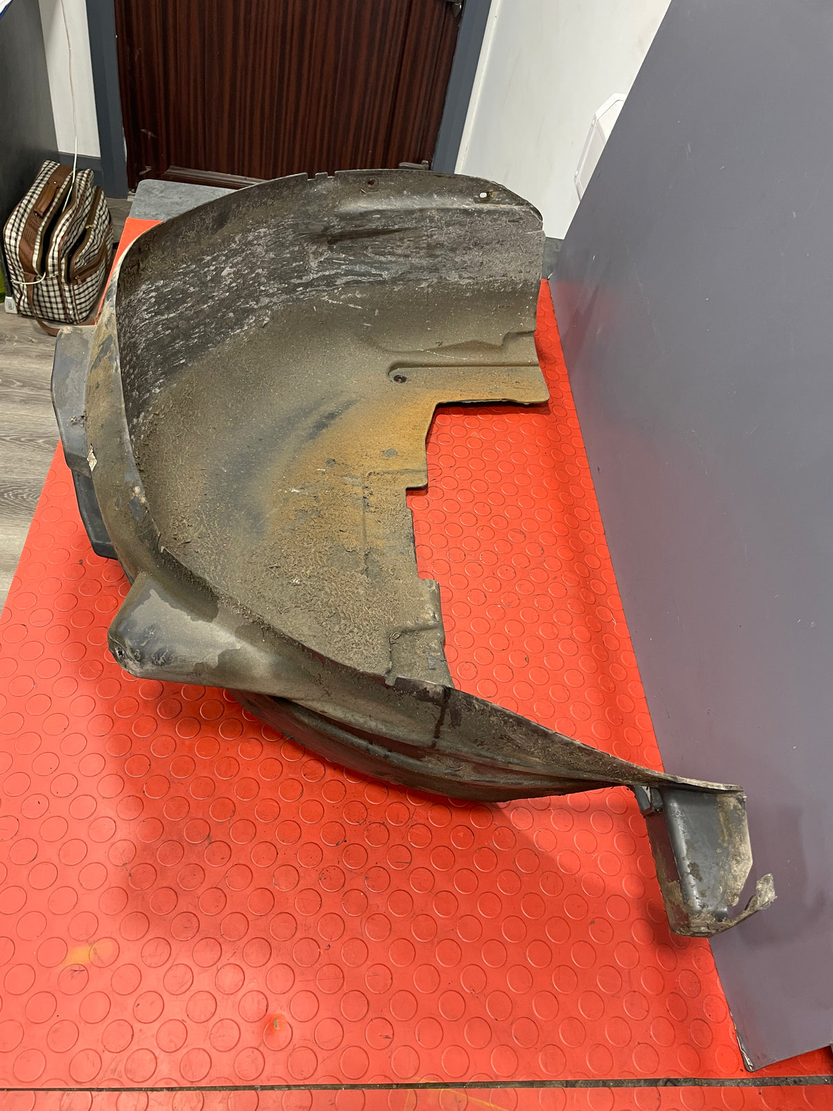 Citroen Berlingo/Peugeot Partner REAR LEFT INNER WING LINER SPLASH GUARDS 2019 P/N 9817398180 / 9817398380