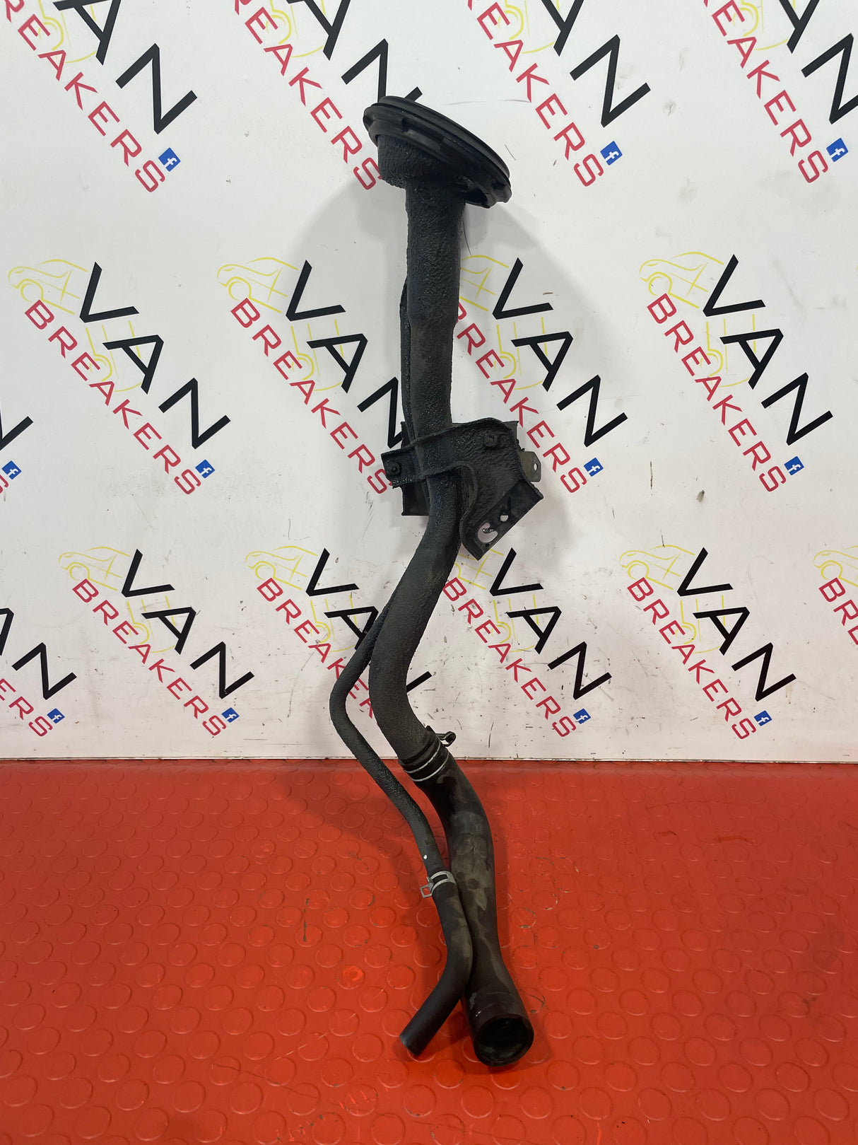 Nissan Navara FUEL TANK FILLER PIPE 2.3L 2016-2020 P/N 172214KJ1A