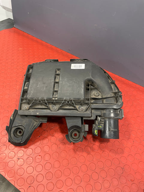 Citroen Berlingo/Peugeot Partner AIRBOX WITH AIR FLOW SENSOR & AIR FILTER (repaired hairline crack) 1.6hdi 2008-2016 P/N 9673061080-1