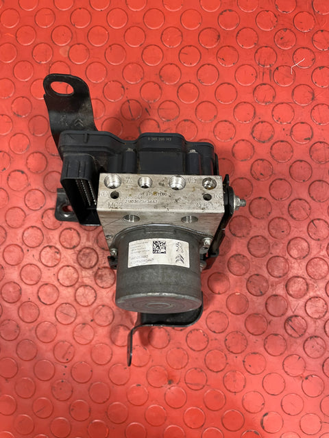Citroen Berlingo/Peugeot Partner/Vauxhall Combo/Toyota Proace City ABS PUMP / BRAKE CONTROL MODULE w/ Bracket 2019-2024 P/N 9827551180 /  3330A20009 / 0265956944 / 9845052680