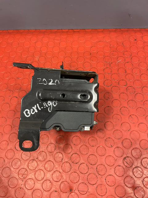 Citroen Berlingo/Peugeot Partner/Vauxhall Combo/Toyota Proace City ABS PUMP / BRAKE CONTROL MODULE w/ Bracket 2019-2024 P/N 9827551180 /  3330A20009 / 0265956944 / 9845052680
