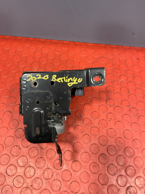 Citroen Berlingo/Peugeot Partner/Vauxhall Combo/Toyota Proace City ABS PUMP / BRAKE CONTROL MODULE w/ Bracket 2019-2024 P/N 9827551180 /  3330A20009 / 0265956944 / 9845052680