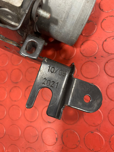 Citroen Berlingo/Peugeot Partner/Vauxhall Combo/Toyota Proace City ABS PUMP / BRAKE CONTROL MODULE w/ Bracket 2019-2024 P/N 9827551180 /  3330A20009 / 0265956944 / 9845052680