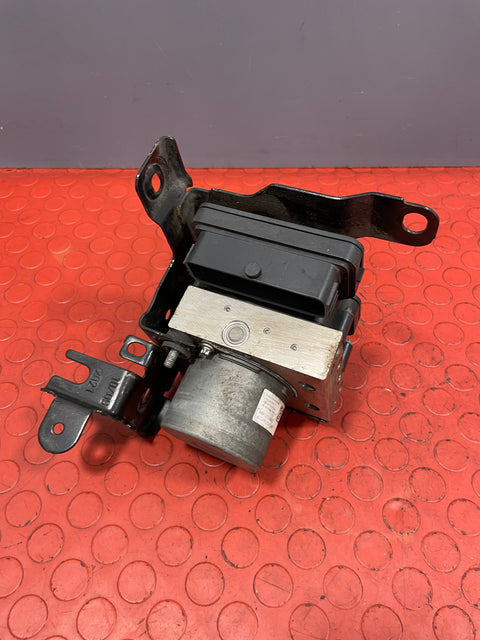 Citroen Berlingo/Peugeot Partner/Vauxhall Combo/Toyota Proace City ABS PUMP / BRAKE CONTROL MODULE w/ Bracket 2019-2024 P/N 9827551180 /  3330A20009 / 0265956944 / 9845052680