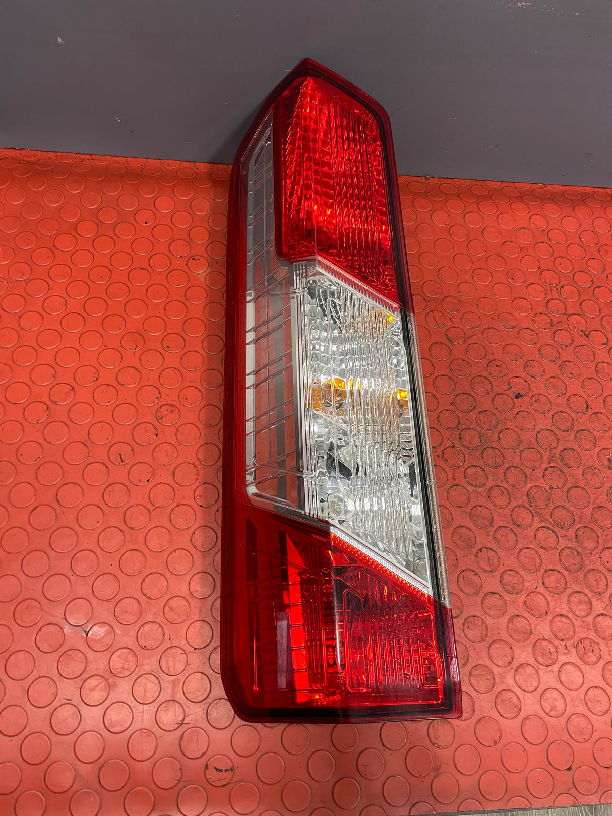 Ford Transit TAILLIGHT ASSEMBLY MK8 Passenger's Side 2016-2023 P/N BK3113405AG - 1