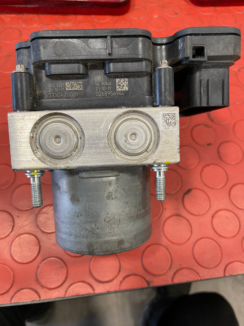 Citroen Berlingo/Peugeot Partner/Vauxhall Combo/Toyota Proace City ABS PUMP / BRAKE CONTROL MODULE w/ Bracket 2019-2024 P/N 9827551180 /  3330A20009 / 0265956944 / 9845052680