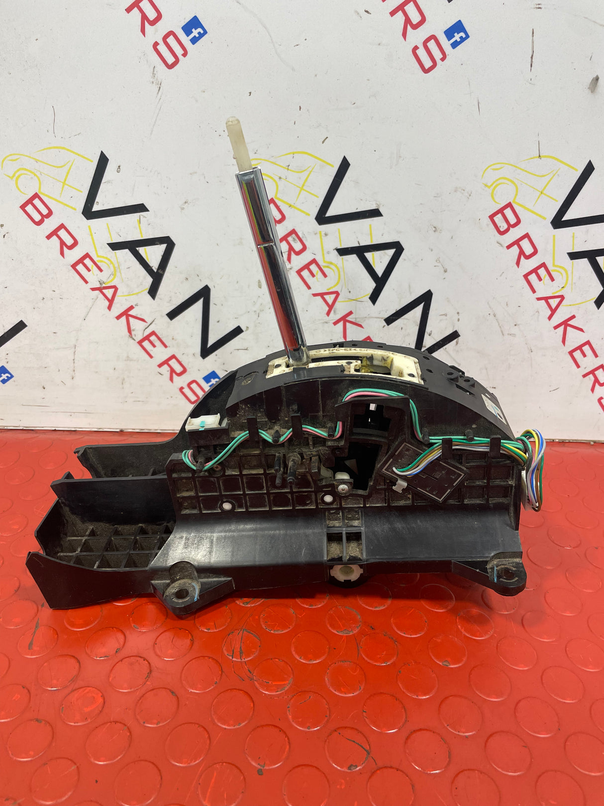 Nissan Navara D23 2.3 AUTOMATIC GEAR SELECTOR (NO GEAR KNOB) 2016-2023 P/N 349014JZ0D