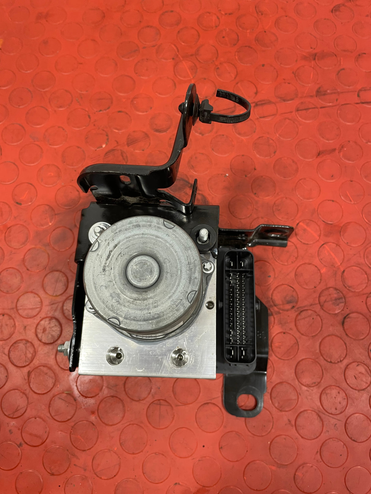 Citroen Berlingo Peugeot Partner ABS PUMP, CONTROL UNIT AND BRACKET 1.5 2019-2023 P/N 0265956944