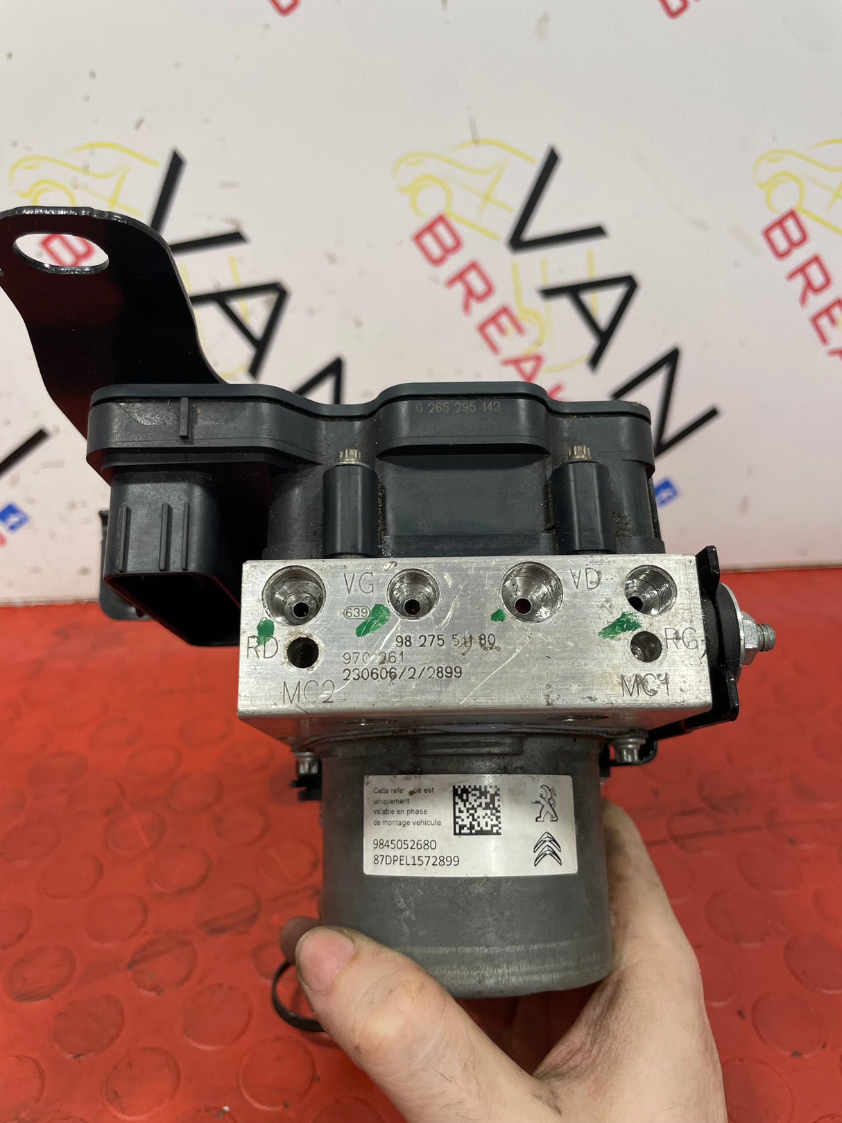 Citroen Berlingo Peugeot Partner ABS PUMP, CONTROL UNIT AND BRACKET 1.5 2019-2023 P/N 0265956944