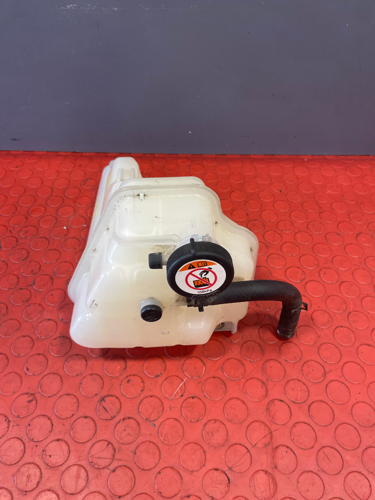 Toyota Hilux COOLANT RESERVOIR/EXPANSION BOTTLE 2016-2023 P/N 166400E010