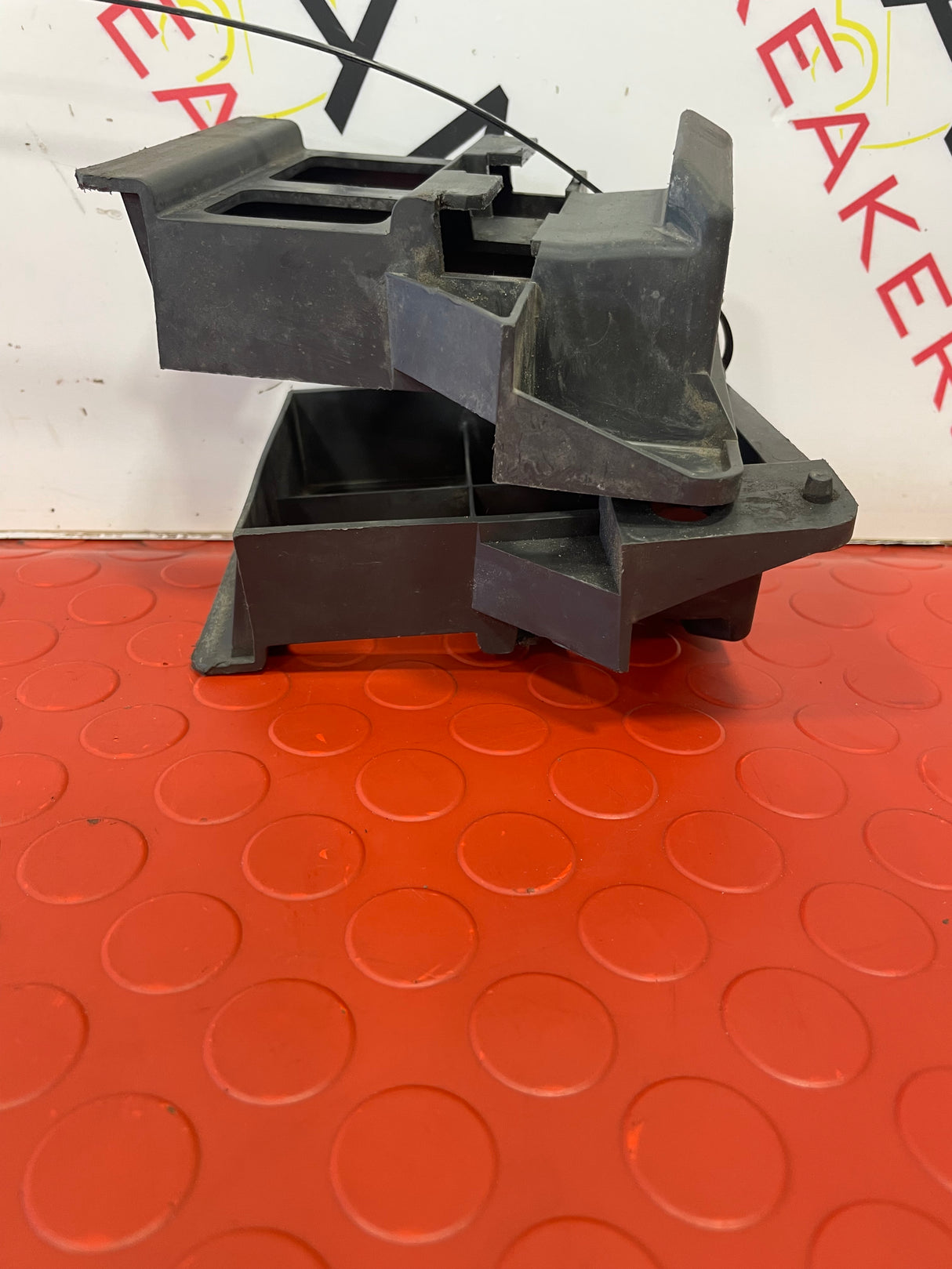 Mercedes Sprinter 906 FRONT BUMPER BRACKETS 2011 P/N A9066850263 A