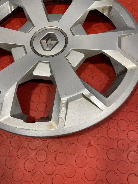 Renault Trafic HUB CAP 16''inch (with Scratches) 2019-2024 P/N 403155057R